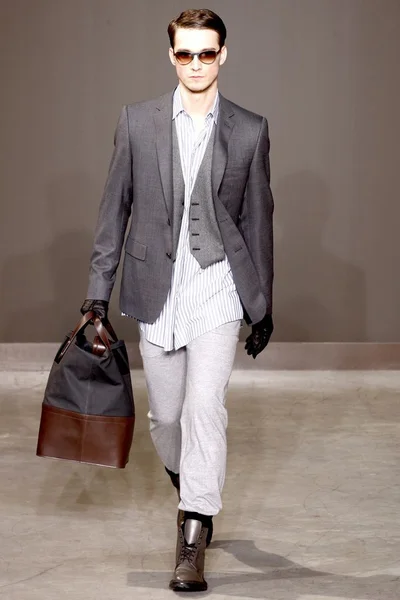 Look 43